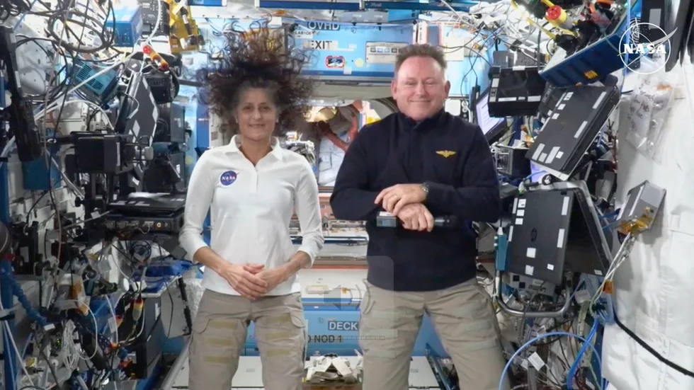 De amerikanska astronauterna Suni Williams och Butch Wilmore har varit fast på ISS sedan i början av juni. Bild från en livesänd pressträff i september.