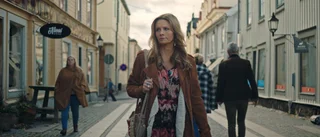 Lena PH blir ihop med hantverkare i svensk småstad