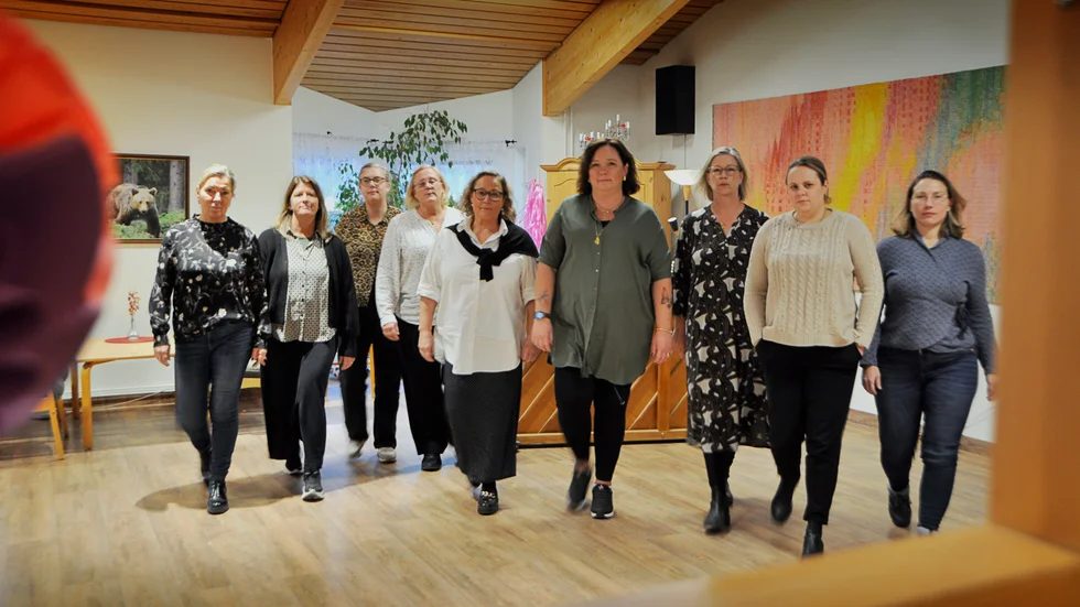 Carina Lövén, Gabriella Svanberg, Karin Sjölund, Mari Karlsson, Lena Wallström, Jenny Melkerstrand, Anneli Jansson-Sumén, Veronica Persson och Viktoria Cordova chefar tillsammans över de särskilda boendena och hemtjänsten i Östhammars kommun.