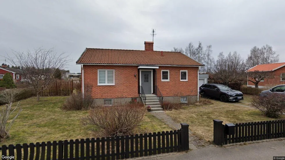 Riddarängsvägen 1