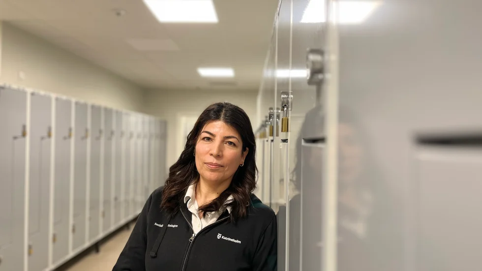 Zuhal Özarslaner arbetar som förebyggande socialsekreterare på Katrineholms skolor. 