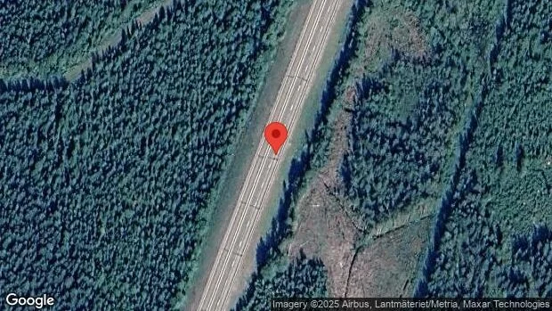 Ett körfält blockerat på grund av stillastående fordon på E4