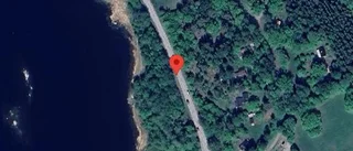 Stopp på väg 283 på grund av olycka med två personbilar