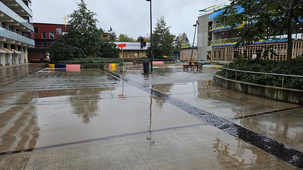 Två händelser inträffade på Hertsön i fredags. En misshandel intill Hertsö torg och en händelse som till en början rubricerades som mordförsök men som sedan kom att ändras till en olyckshändelse.