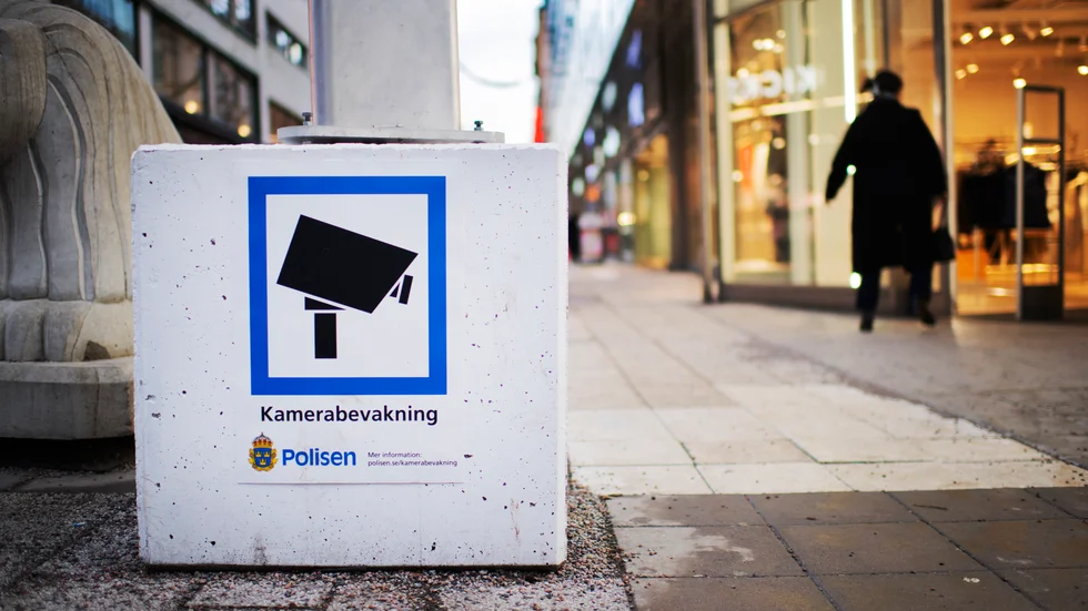 Efter den 1 april behövs inget tillstånd för att bedriva kamerabevakning.