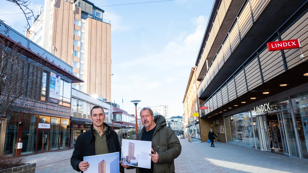 Tallkvisten fastigheter ägs och drivs av Felix Eriksson och Peter Eriksson. Nu vill de bygga ett nytt höghus som kommer att skjuta upp där det är blå himmel på den här bilden.