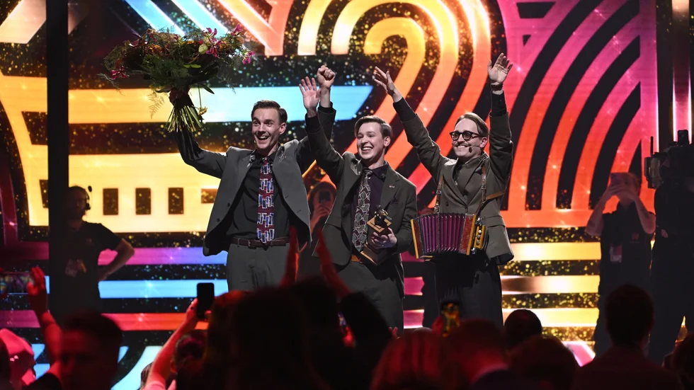 Kaj tar hem segern i Melodifestivalen 2025.