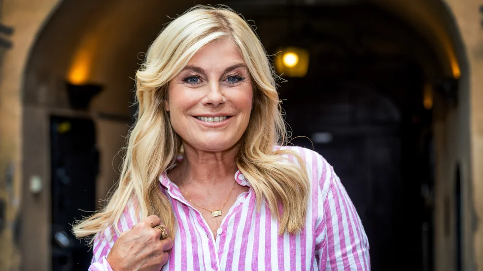 Pernilla Wahlgren har varit programledare för "Allsång på Skansen" under sommaren och är aktuell med "Wahlgrens värld" under hösten.