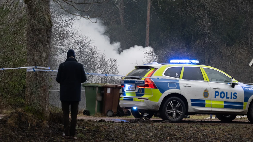 Det kan vara en ren olyckshändelse, men för tillfället är en man misstänkt för brott, kopplat till explosionen utanför Nyköping.