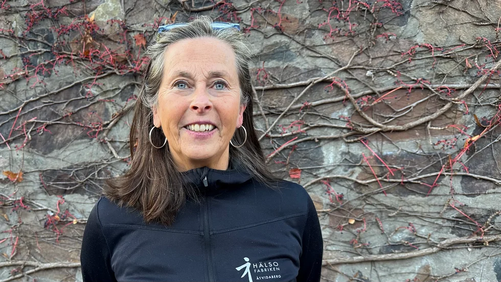 Ulla Bohlin har jobbat som sjukgymnast i över trettio år med etablering inom Region Östergötland. Nu när hon fyllt 65 år säljs etableringen.
