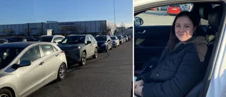 Timslånga köer för att byta däck – vi var på plats