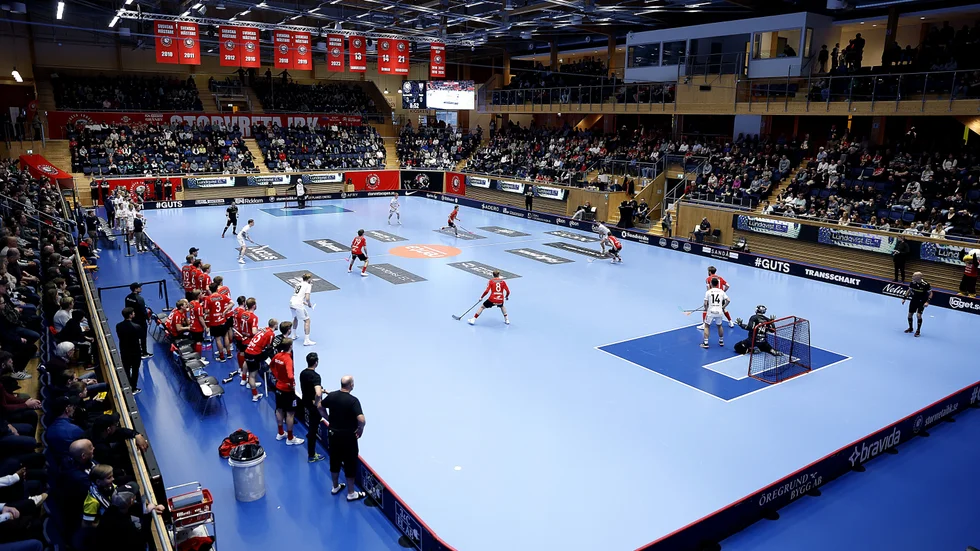 April 2023 och publikrekord i IFU Arena. 2 802 såg Storvretas avgörande semifinalmöte mot Växjö. Kan den siffran slås på annandagen?