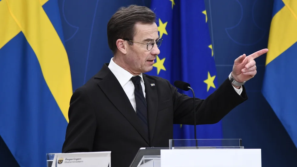 Statsminister Ulf Kristersson bör övergå till att "peka med hela handen" när det gäller lägen för vindkraft till havs, skriver arkitekten Måns Hagberg i sitt gästinlägg på Folkbladets ledarsida, Hagberg påminner om att det var med sådant utpekande regerande som regeringen Palme fick fart på kärnkraftsbygget då det begav sig. 