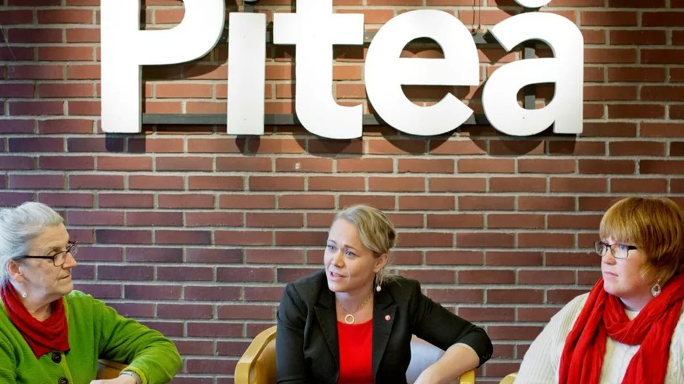 Brith Fäldt (V), Hannah Bergstedt (S) och Ann-Louise Hagström (MP) ser med tillförsikt fram mot samarbetet i Piteå kommun mellan de tre partierna och lovar att politiken ska få en tydlig rödgrön profil.