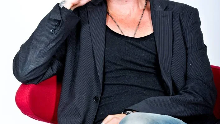 Simon Olofsson väljer ...