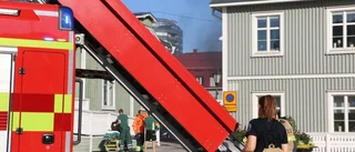 Tekniker på plats efter branden