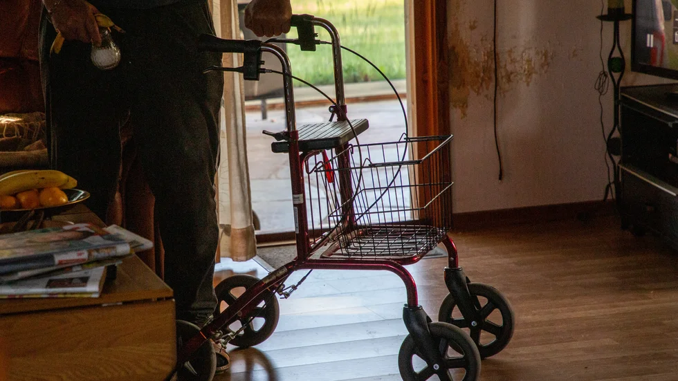 Den olycksdrabbade ska ha haft både rollator och trygghetslarm.