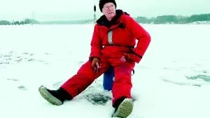 Per-Olof Johansson tycker verkligen om att pimpla, berättade han på sjön Täljaren i söndags. Kanske tyckte han om det ännu mer efter att det var klart att det var han som blev klubbmästare.