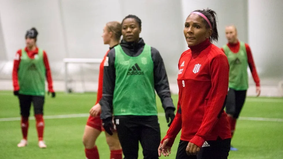 Madelen Janogy har tidigare på försäsongen fått göra debut i det svenska A-landslaget.