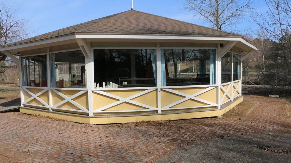 Paviljongen ska fräschas upp och få öppningsbara fönster.
