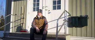 Nu körs Mikael ut av kommunen