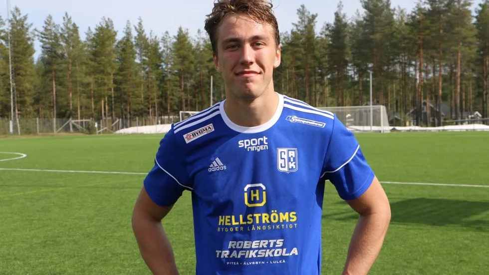 Marcus Fahlgren Hällström stor hjälte för Storfors med sina tre mål.