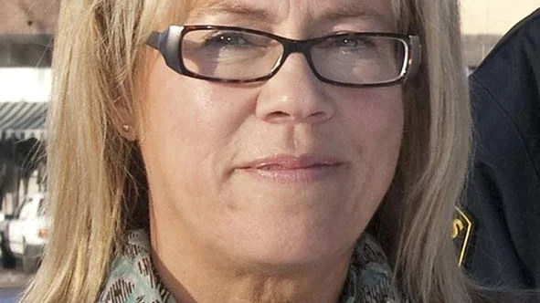 Kommunen kan sälja sjukskötersketjänster till landstinget, men har inte fått frågan. "Får vi inte  frågan kan vi inget sälja", säger socialchef Ann-Sofi Levander. (Arkivbild)