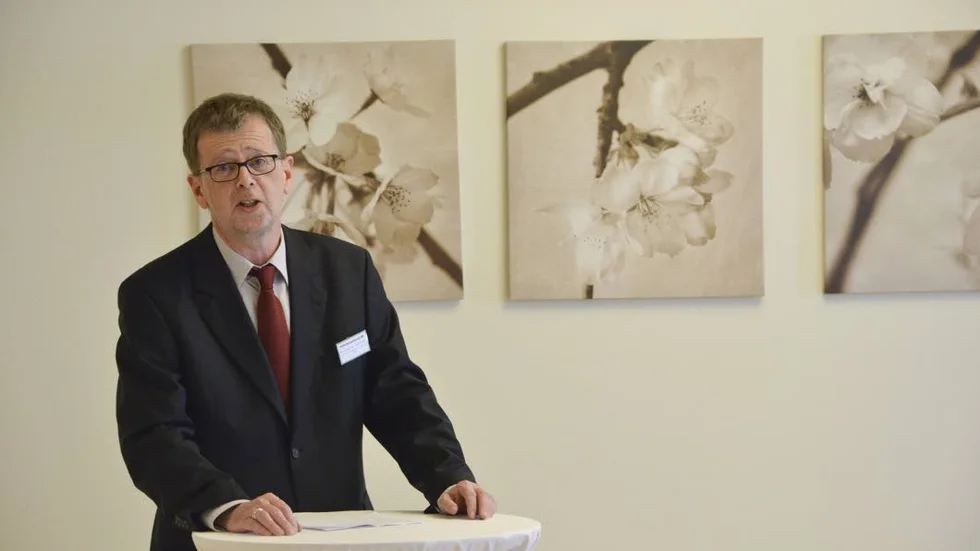 BKM Scandinavias vd Wolfgang van Deuverden vid företagets invigning i april. Idag har företaget gått i konkurs och lönegarantin har satt in för de anställda, som under tre månader stod utan lön.  Van Deuverden har upprepade gånger uteblivit från de edgångssammanträden han kallats till för att verifiera de uppgifter som konkursförvaltaren samlat in.