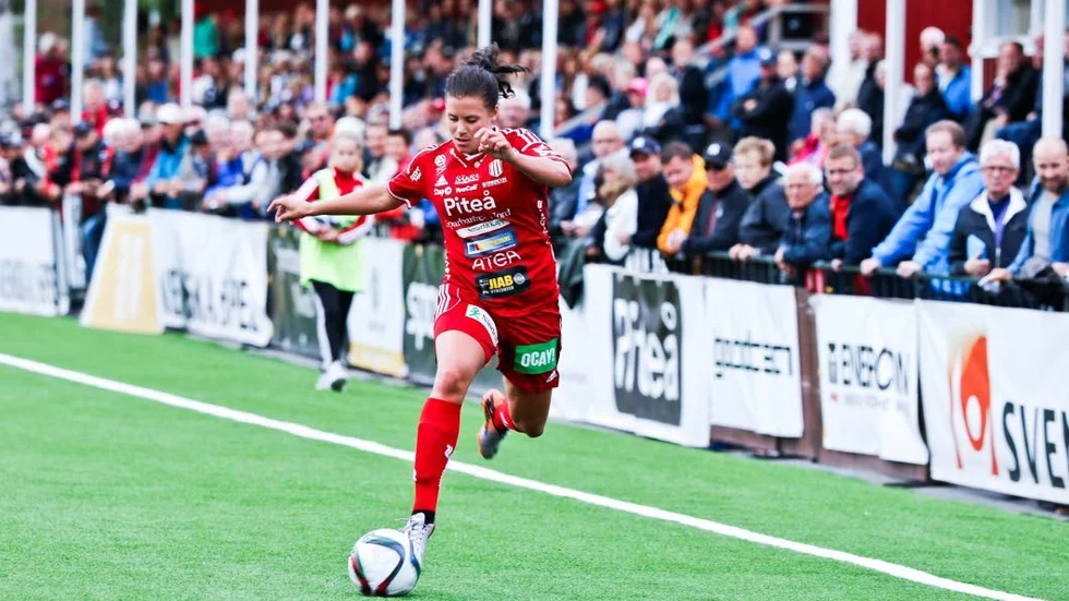 Blir det seger mot Linköping i kväll intar Hanna Pettersson och Piteå IF tredjeplatsen i den damallsvenska tabellen. I så fall är laget med på allvar och fajtas om en plats i Champions League. (Arkivbild)