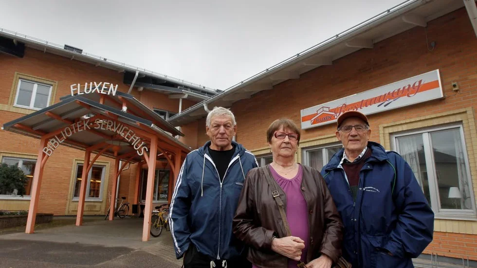 Enade. Både PRO och SPF vill ha kvar Restaurang Fluxen. Gottner Eriksson, Birgitt E Granström och Per Nilsson tycker att det är en viktig mötesplats för de äldre.