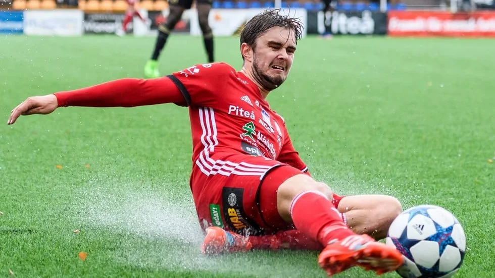 1-1. Jens Hedström och hans Piteå IF spelade kryss mot Skellefteå.