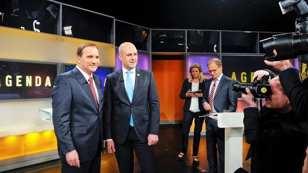 Såväl statsminister Fredrik Reinfeldt som S-ledaren Stefan Löfven åker till Sydafrika för att delta vid tisdagens minnesceremoni för Nelson Mandela.