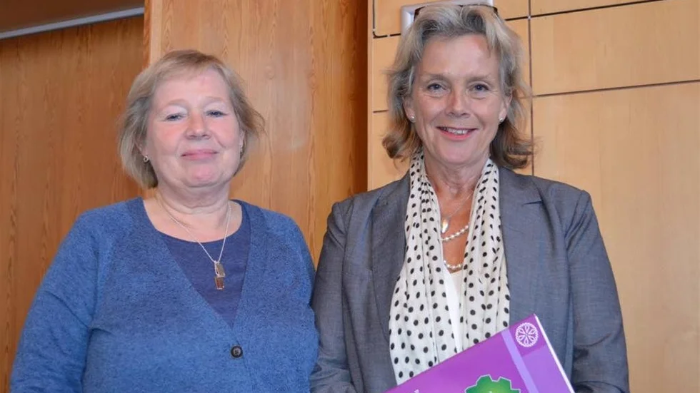 Annika Larsson på Östsam och Margareta Kristenson som är ordförande för Östgötakommissionen berättade om kommisionens arbete för att främja hälsa i befolkningen.