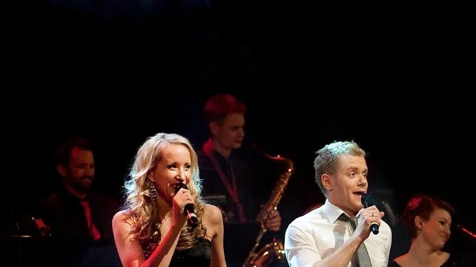 Matilda Hansson och Peter Johansson ger återigen konserter i Sankt Anna till sommaren.
