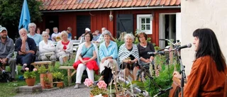 Harpa och sång i Brasks trädgård