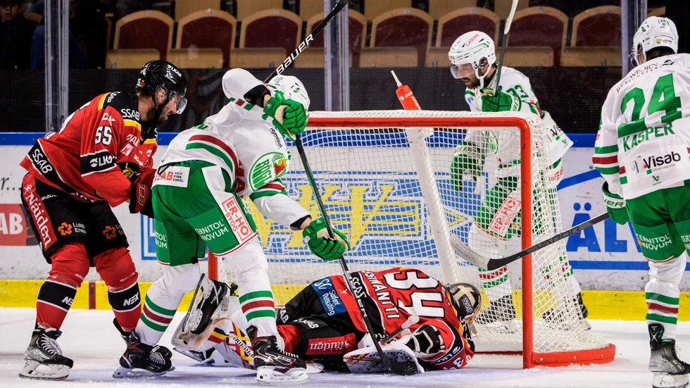 0-3 efter en period blev för tufft för Luleå Hockey att hämta igen. Matchen slutade med seger för gästerna, 4-2, trots en stark anstormning av Luleå under sista perioden.