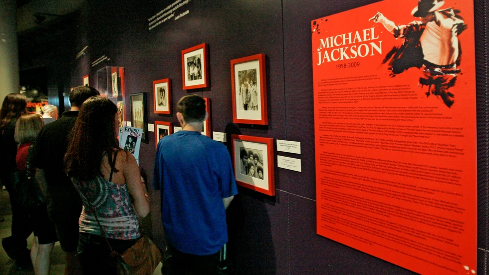 Wall of  fame. Här i form av en vägg i Rock and Roll Hall of Fame i Cleveland, Ohio.