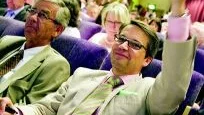Heder åt Göran Hägglund som under partiets riksting visar att de rabiata abortmotståndarna inte kommer att få något stöd från partiledningen.  Foto: Ralf Bergman/Scanpix