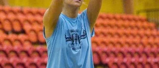 Oxana debuterar mot Stockholm