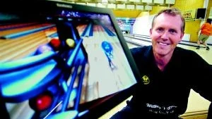 Foto: ANDERS STEINER I bra form är Curt Bontell och han är optimistisk när det gäller Dominos chanser att kvalificera sig till SM-slutspel för andra gången i klubbens historia.