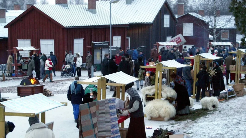 En gammaldags ”pittoresk” marknad, som här i Öjebyn för många år sedan, ställer särskilda krav på säljarna - krav som Tord Nilsson finner omänskliga. Våga vägra, är hans budskap till sina kollegor. (Arkivbild)