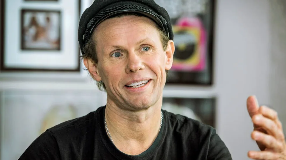 Bo Sundström ser fram emot att återvända till Piteå och spelningarna på Kust. Den här gången har han sin pianist med sig och flaggar för att det kan bli allsång också.