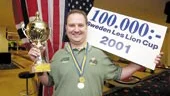 Brian Kretzer blev den första bowlaren som inte kommer från Sverige eller Finland att vinna Les Lion Cup. För besväret blev han också 100 000 kronor rikare.
FOTO: ROBERT SVENSSON