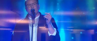 Jesper sjunger vidare i Idol