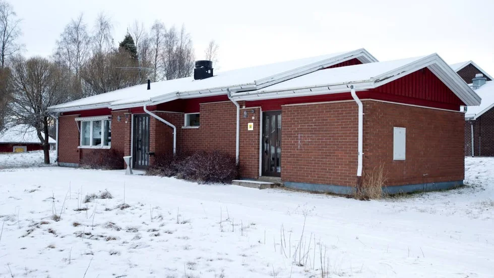 Annelundsgården ska bli två lägenheter och skyddsrummet till höger blir förråd för hyresgästerna.