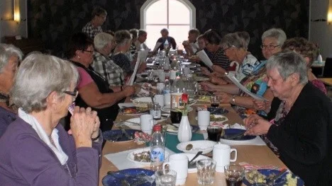 Vad vore en höstupptakt utan surströmming? För SKPF avdelning 71 är festtraditionen både självklar och uppskattad.