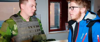 Försvarsmakten på företagsmässa