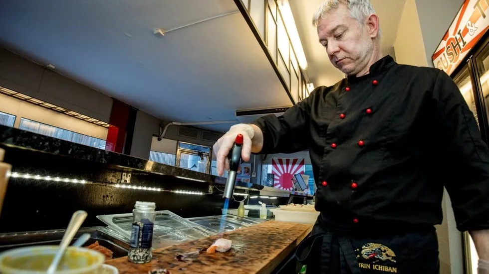 Sushi. Niclas R Kasselskog säljer sin restaurang i PIteå. (Arkivbild)