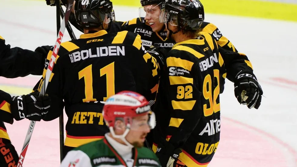 Skellefteå ger Jonathan Berggren ett kontrakt på fyra år.