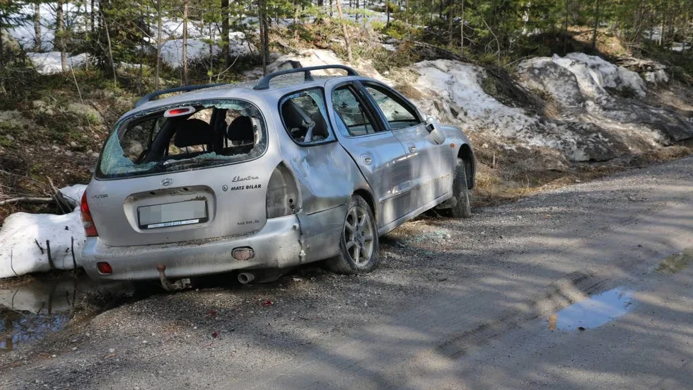 Den här bilen ägs av en man i skånska Häljarp och har av oklar anledning lämnats på Markvägen.